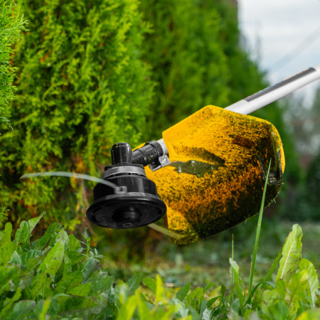 Триммер бензиновый DR-52S, 52 см3, разъемная штанга, состоит из 2 частей Denzel цена