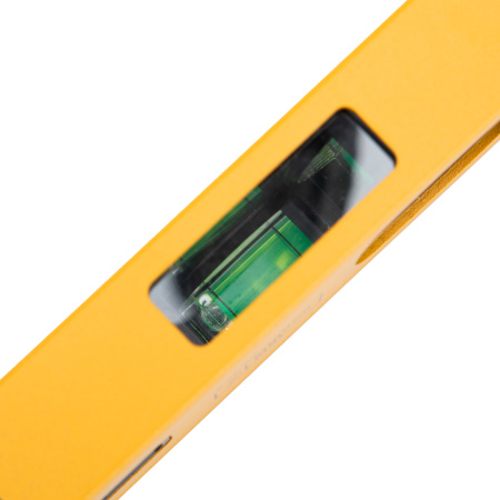 Уровень алюминиевый, магнит., фрезерованный, 3 глазка (1 зеркал.) 0,5 мм/м, 400 мм Denzel цена