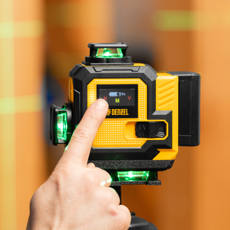 Лазерный уровень мультипризменный DLV-360-4C, 30 м, зеленый луч, Li-Ion 2,4 Aч, кейс// Denzel цена