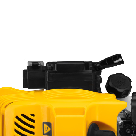 Триммер бензиновый DT-52E, 52 см3, неразъемная штанга, электростартер, состоит из 2 частей Denzel цена