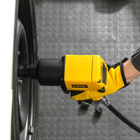 Ударный пневмогайковерт IW860+набор головок, 1/2", 7000 об/мин, 868 Нм Denzel цена