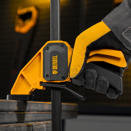 Струбцина F-образная, быстрозажимная, 450 х 80 мм, усиленный нейлоновый корпус Denzel цена