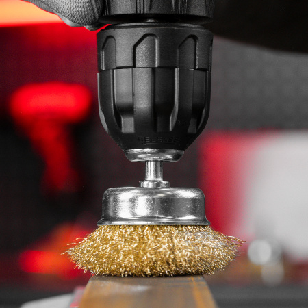 Набор щеток для дрели, 6 шт, 5 плоских 40-50-65-75-100 мм + 1 "чашка" 50 мм, со шпильками Matrix