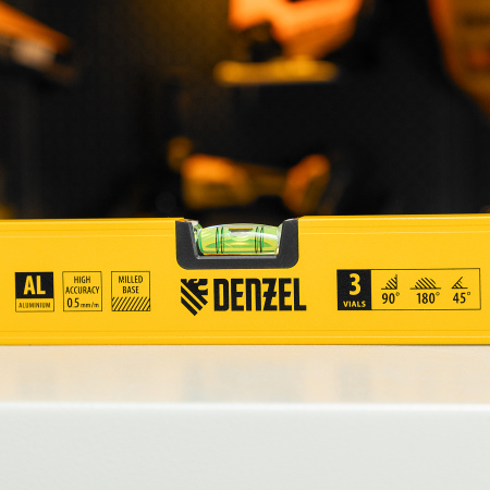 Уровень алюминиевый, магнит, фрезерованный, 3 глазка (1 зеркал.) 0,5 мм/м, 1200 мм Denzel цена