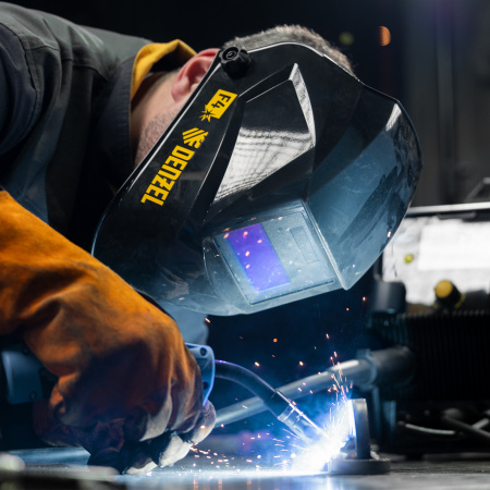 Щиток защитный лицевой (маска сварщика) F4, см. окно 90х35, DIN4/9-13// Denzel цена