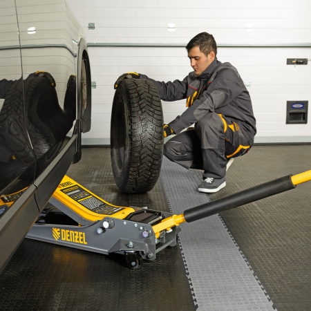 Домкрат гидравлический подкатной, 3 т, 85-610 мм, быстрый подъем, низ. подхват, проф, SUV Denzel цена