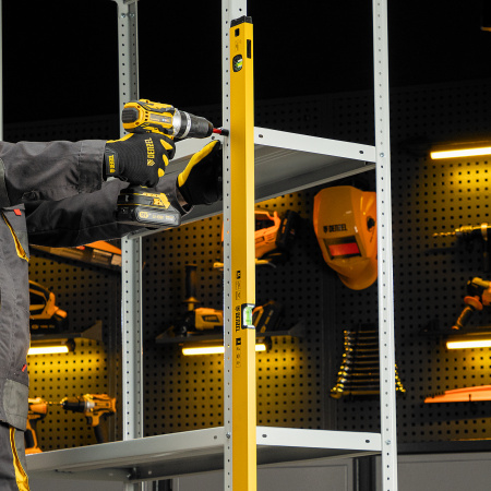 Уровень алюминиевый, магнит, фрезерованный, 3 глазка (1 зеркал.) 0,5 мм/м, 1200 мм Denzel цена