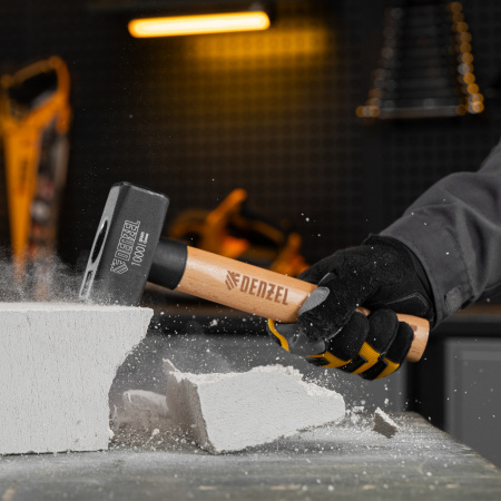 Кувалда, 1000 г, кованая головка, буковая рукоятка Denzel