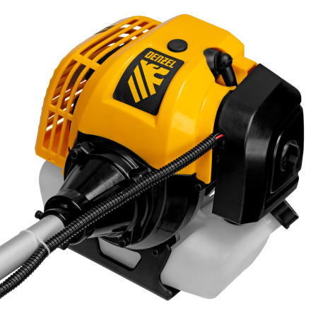 Триммер бензиновый DT 43S, 43 см3, 2.5 л. с, разъемная штанга, состоит из 2 частей Denzel цена