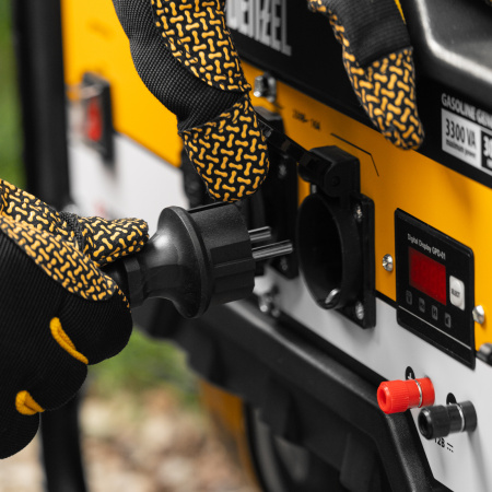 Удлинитель-шнур силовой Garden Series, ПВС, 10м, 1 розетка 3 x 1,5 мм, Denzel цена