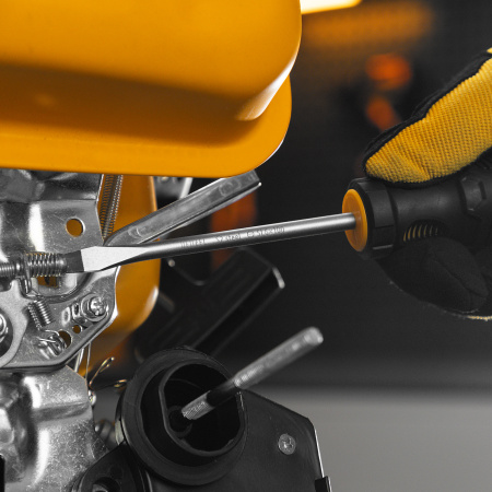 Отвертка, SL6x100 мм, S2, 3к рукоятка Denzel