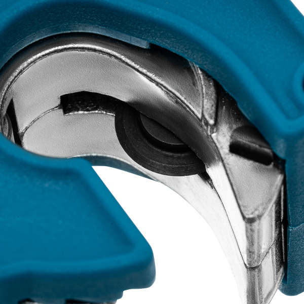 Труборез ладонный "Piranha", 16 мм, 1/2, автоматическая регулировка зажима трубы, трещотка с храповым механизмом, отверстие 1/4 Gross