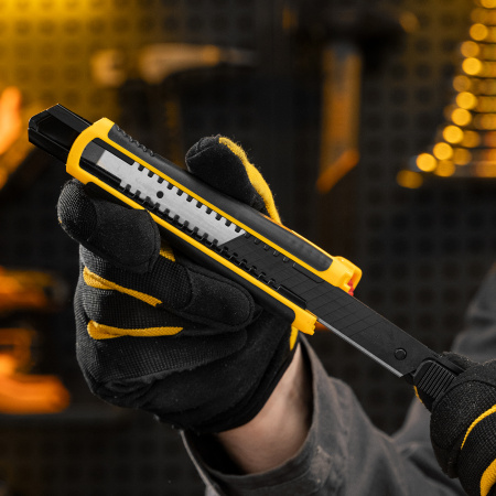 Лезвия, 18 мм, сталь SK4 - 0,5 мм, супер острые, многосегментные, 5 штук Denzel