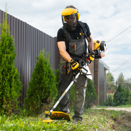 Триммер бензиновый мультифункциональный DGT-52S-MAX, 52 см3, разъемная штанга Denzel цена