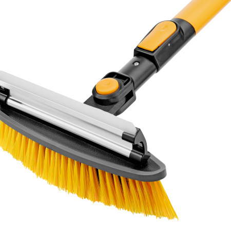 Щетка-сметка со скребком, телескоп, поворотная голова, водосгон 950-1320 мм Denzel цена