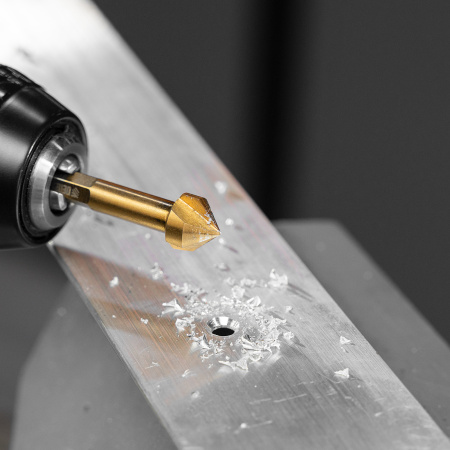 Набор зенковок, HSS, M3-M10, 6 шт, металл. кейс // Denzel