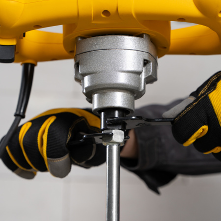 Миксер строительный EM-1-1200, 1200 Вт, 0-680 об/мин Denzel