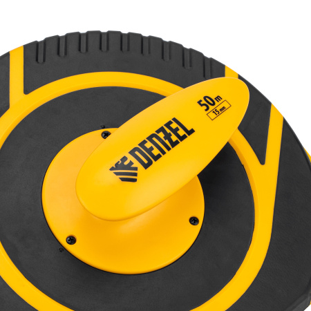 Рулетка геодезическая 50 м х 15 мм, закрытый корпус, фиберглассовая лента Denzel цена