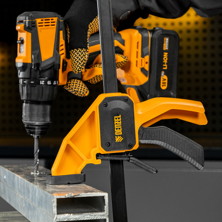 Струбцина F-образная, быстрозажимная, 300 х 80 мм, усиленный нейлоновый корпус Denzel цена