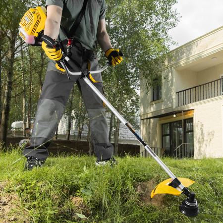 Триммер бензиновый DT 43, 43 см3, 2.5 л. с, неразъемная штанга, состоит из 2 частей Denzel цена