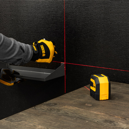 Лазерный уровень LX 02 Red, 20 м, 635 нм, резьба 1/4" Denzel цена