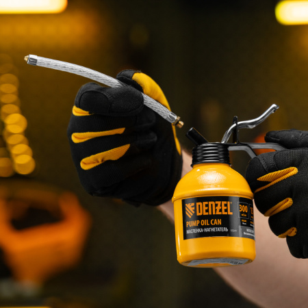 Масленка-нагнетатель, металлический корпус, 0,3 л, гибкий наконечник Denzel цена