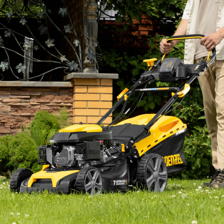 Газонокосилка бензиновая GLD-460SP-VE, 146 см3, шир. 46см, привод, вариатор, эл.старт, 60 л Denzel цена