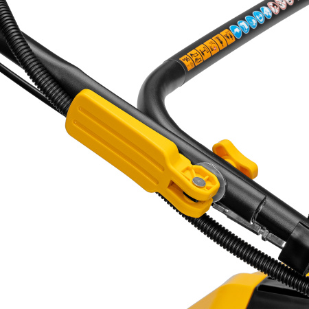 Газонокосилка бензиновая GLD-520SP-VE, 196 см3, ширина 52 см, привод, вариатор, электрический старт, 60 л Denzel цена