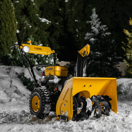 Бензиновая снегоуборочная машина SB 560 LP, 212 cc, электростартер, фара Denzel