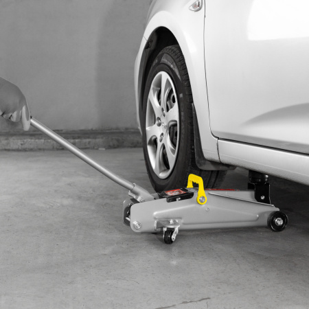 Домкрат гидравлический подкатной, 2 т, h подъема 135-385 мм, в пласт. кейсе Matrix цена