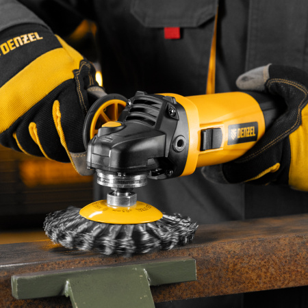 Щетка для УШМ, 125 мм, "Тарелка", крученая нержавеющая проволока 0.5 мм, М14 Denzel