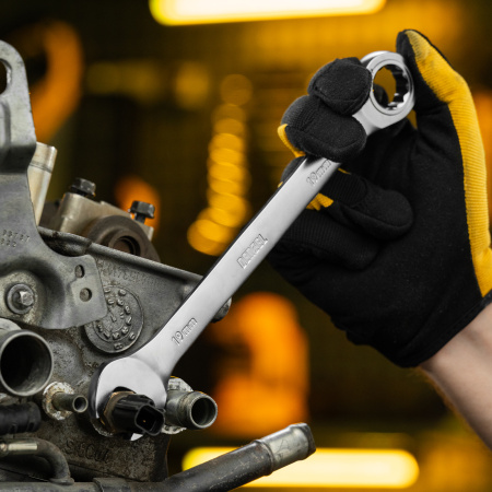 Ключ комбинированный трещоточный, 19 мм, CrV, матовый хром Denzel