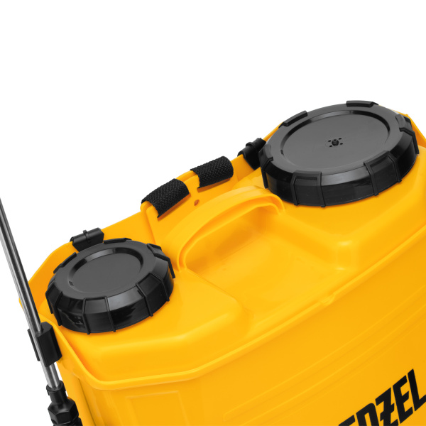 Опрыскиватель ранцевый аккумуляторный D-16LA, 16 л, 12 В, 8 Ач Denzel цена