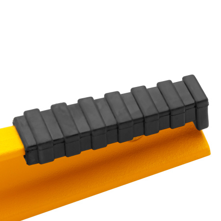 Уровень литой, 600 мм, 2 глазка, ударные площадки Denzel цена