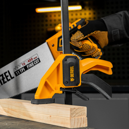 Струбцина F-образная, быстрозажимная, 300 х 80 мм, усиленный нейлоновый корпус Denzel цена