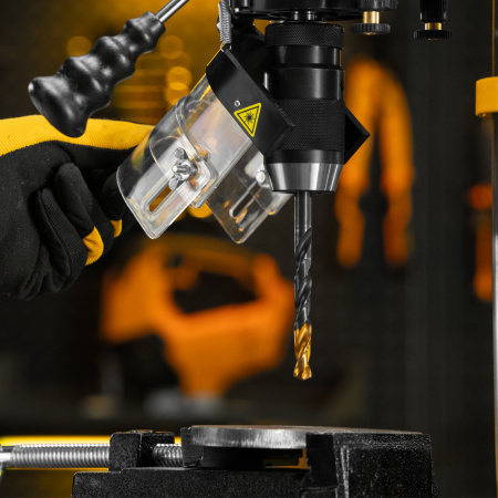 Станок сверлильный радиальный DDM-550R, 550 Вт, 16 мм, 12 ск., настольный Denzel