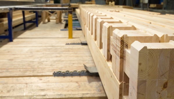 Клееный профилированный брус 135х160 с чашами под проект