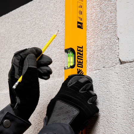 Уровень алюминиевый, 1200 мм, фрезерованный, 3 глазка Denzel цена