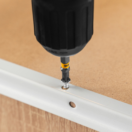 Бита PH2х50, сталь легированная S2, 30 шт., шестигранный профиль, пластиковая коробка, Е 6,3 Denzel