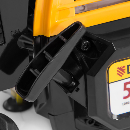 Триммер бензиновый DR-52S, 52 см3, разъемная штанга, состоит из 2 частей Denzel цена