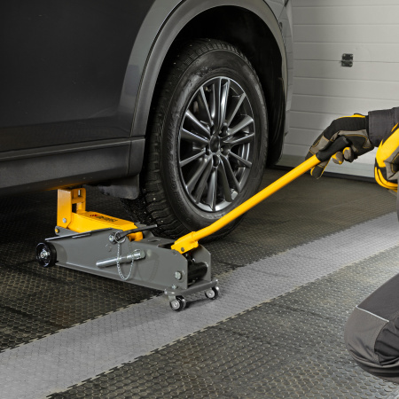 Домкрат гидравлический подкатной с фиксатором, 3 т, 190-532 мм, SUV Denzel цена