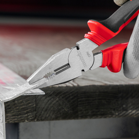 Плоскогубцы комбинированные, 200 мм, хром-ванадий, двухкомпонентные рукоятки Matrix