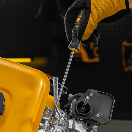 Отвертка SL5x150 мм, CrV, трехкомпонентная рукоятка Denzel