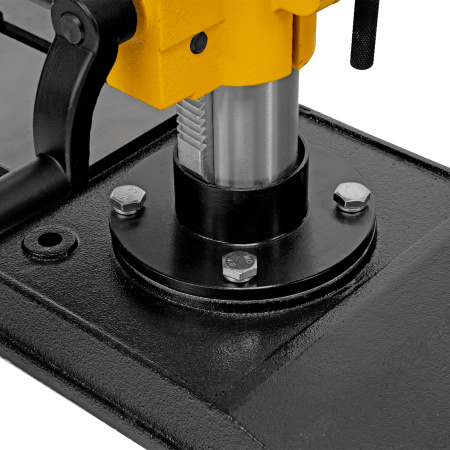 Станок сверлильный радиальный DDM-550R, 550 Вт, 16 мм, 12 ск., настольный Denzel