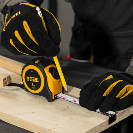 Рулетка 8м х 25мм, обрезиненный корпус, автоматическая фиксация Denzel цена