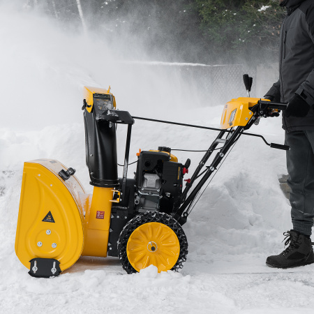 Бензиновая снегоуборочная машина SBM 610S PRO, 212 cc, электростартер, фара, обогрев Denzel