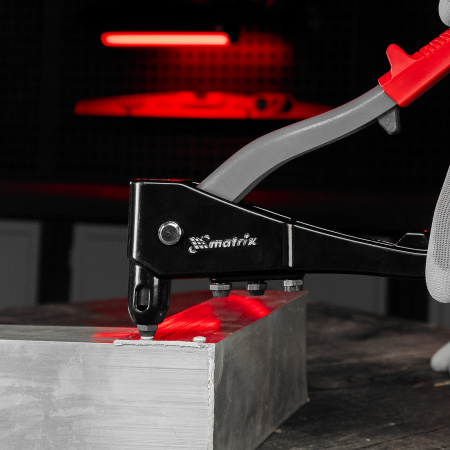 Заклепочник литой, 260 мм, заклепки 2.4-3.2-4.0-4.8 мм Matrix цена