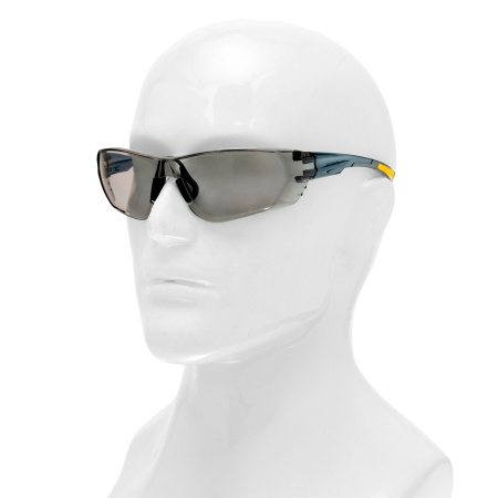 Очки защитные открытые, поликарбонатные, дымчатая линза Denzel цена