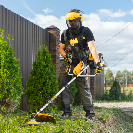 Триммер бензиновый DGT 520S, 52 см3, 3 л. с, разъемная штанга, состоит из 2 частей Denzel цена