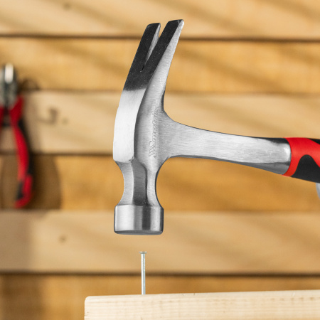 Молоток-гвоздодер, 570 г, цельнометаллический, двухкомпонентная рукоятка Matrix